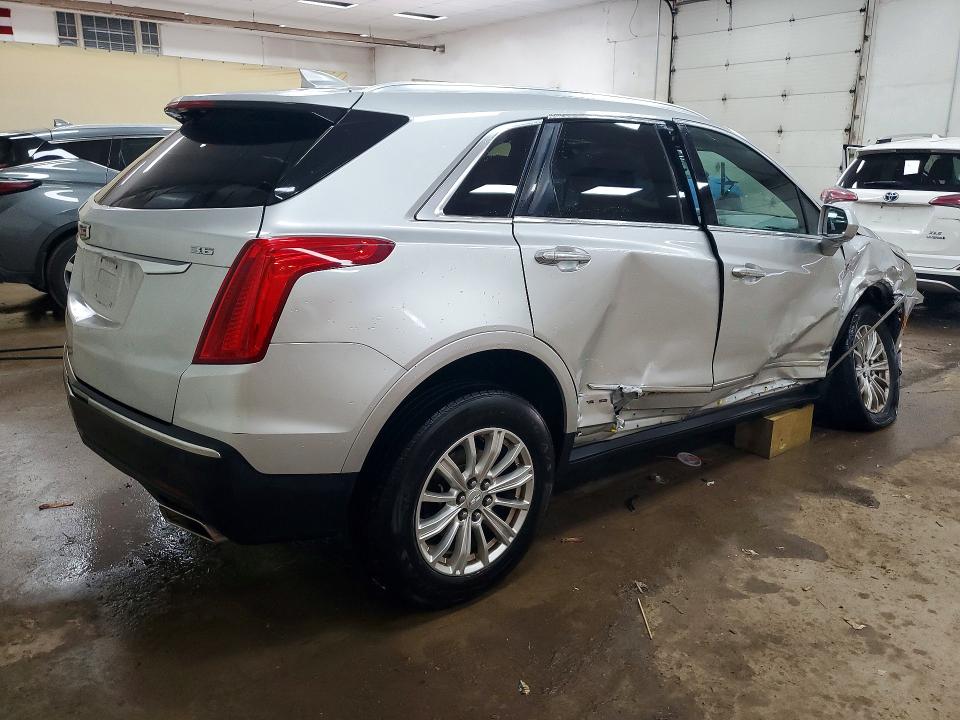 56193546 :رقم المزاد ، 1GYKNARS3JZ224522 vin ، 2018 Cadillac Xt5 مزاد بيع