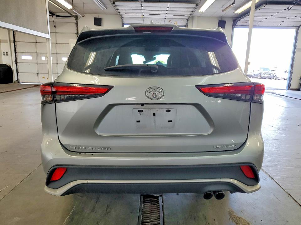 56696096 :رقم المزاد ، 5TDJZRBH5NS219221 vin ، 2022 Toyota Highlander مزاد بيع