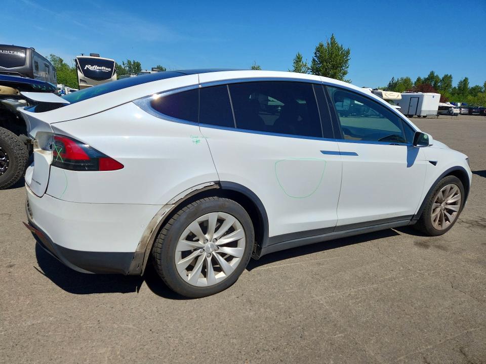Продаж на аукціоні авто 2021 Tesla Model X, vin: 5YJXCBE2XMF321630, номер лоту: 55024216