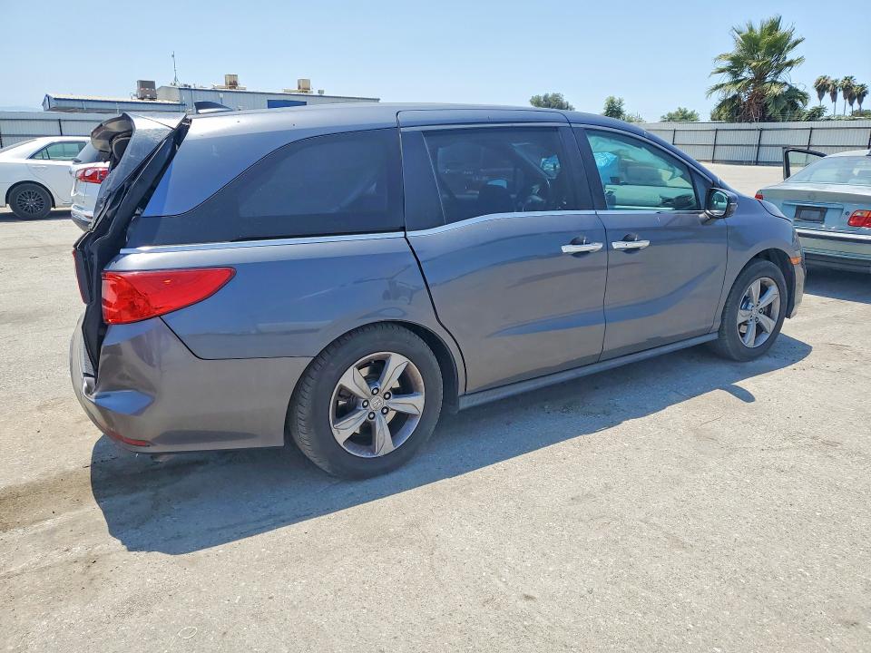 Продажа на аукционе авто 2018 Honda Odyssey, vin: 5FNRL6H7XJB053407, номер лота: 59230626
