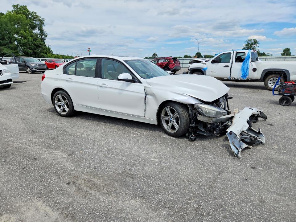 Продажа на аукционе авто 2015 Bmw 328, vin: WBA3A5C51FF610166, номер лота: 58704676