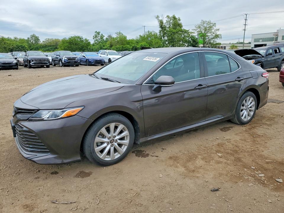 2018 Toyota Camry მანქანა იყიდება აუქციონზე, vin: 4T1B11HK0JU091911, აუქციონის ნომერი: 55453126