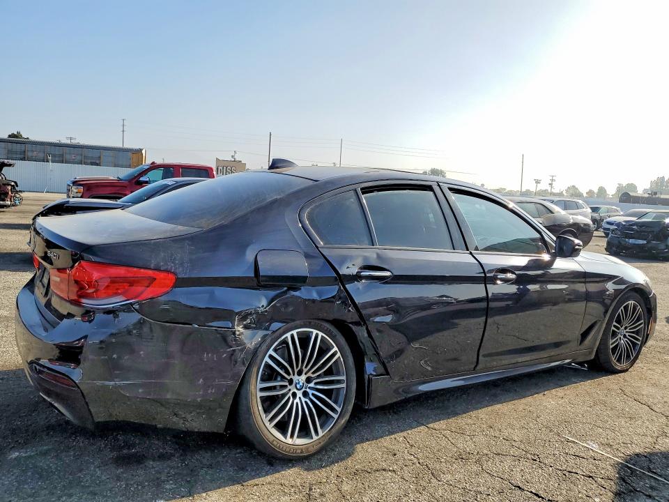 56364106 :رقم المزاد ، WBAJE5C32HG915165 vin ، 2017 Bmw 540 مزاد بيع