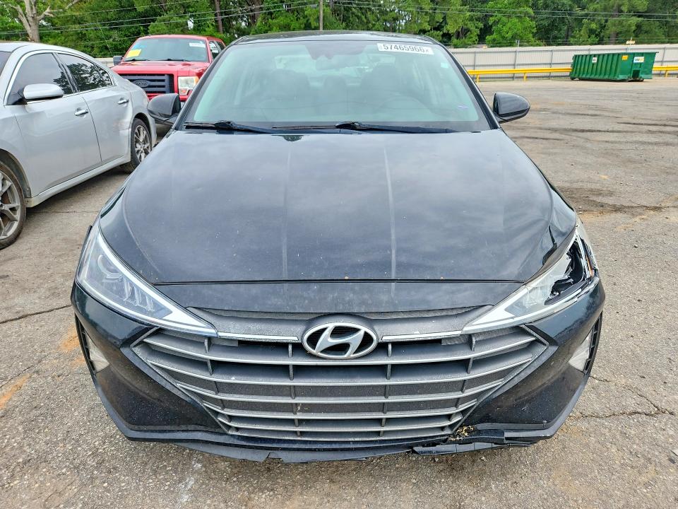 57465966 :رقم المزاد ، 5NPD84LFXKH403958 vin ، 2019 Hyundai Elantra مزاد بيع