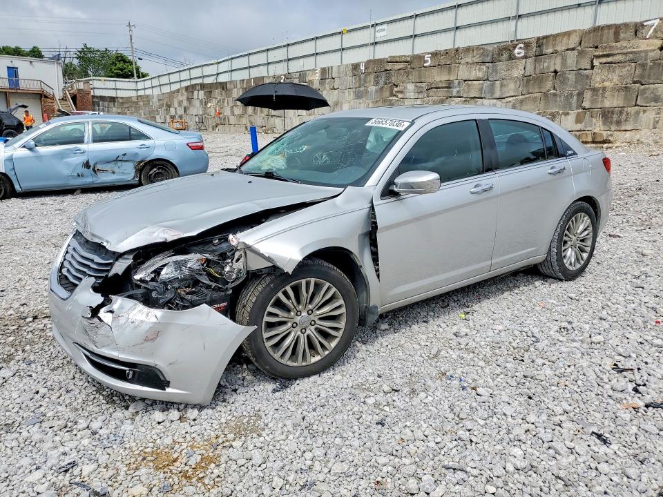 Auction sale of the 2012 Chrysler 200, vin: 1C3CCBCG2CN326998, lot number: 56657036