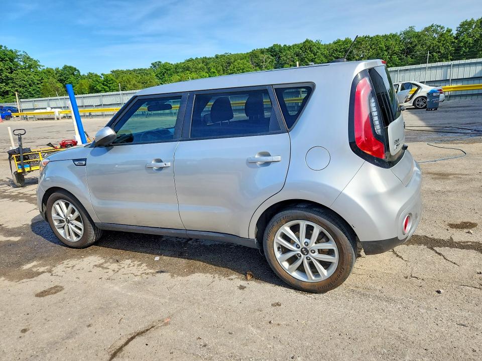 2018 Kia Soul მანქანა იყიდება აუქციონზე, vin: KNDJP3A52J7581019, აუქციონის ნომერი: 55003416