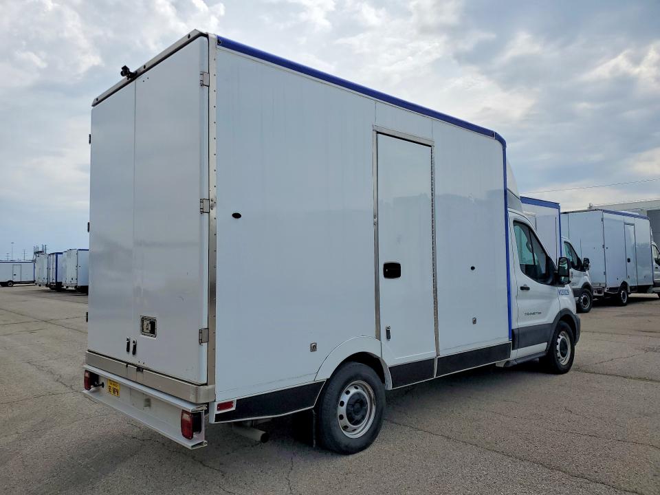 55893696 :رقم المزاد ، 1FDBW5Z82LKB52489 vin ، 2020 Ford Transit مزاد بيع