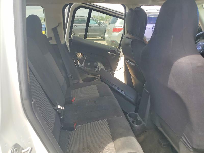 56260676 :رقم المزاد ، 1C4NJPBB0ED859261 vin ، 2014 Jeep Patriot مزاد بيع