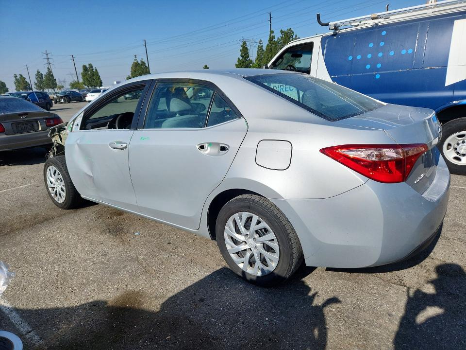 55903876 :رقم المزاد ، 5YFBURHE0KP894379 vin ، 2019 Toyota Corolla مزاد بيع