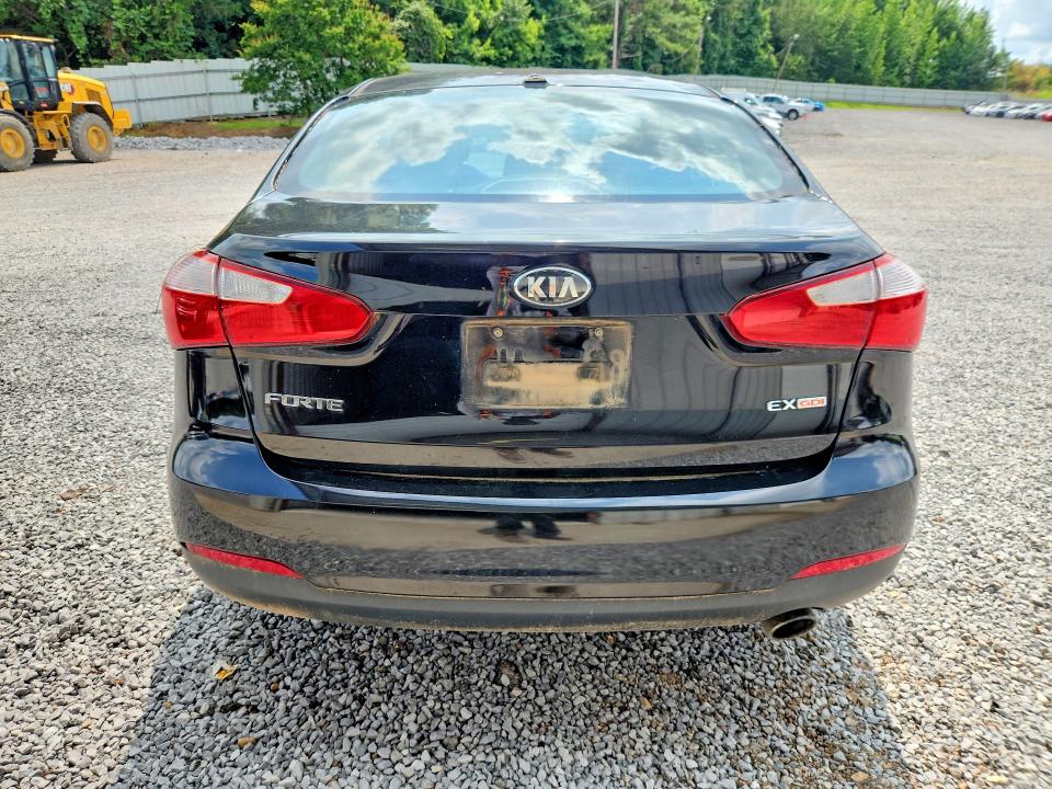 57737376 :رقم المزاد ، KNAFX4A83F5386388 vin ، 2015 Kia Forte مزاد بيع