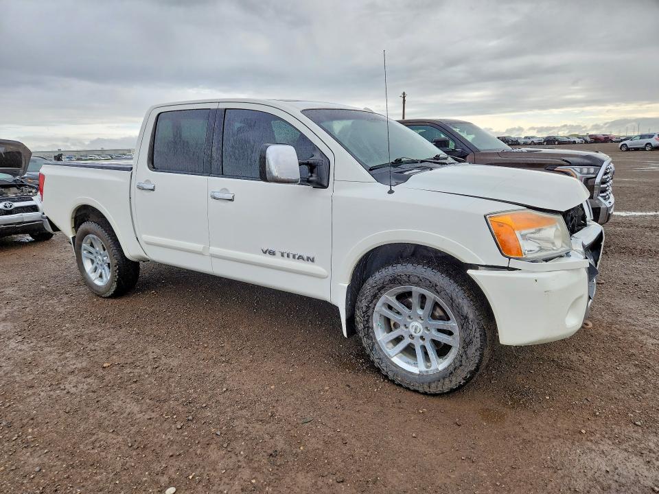 57861916 :رقم المزاد ، 1N6AA0EC2BN307158 vin ، 2011 Nissan Titan مزاد بيع