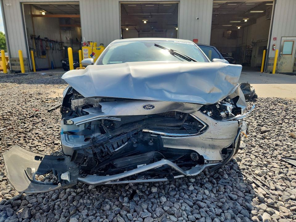 2020 Ford Fusion მანქანა იყიდება აუქციონზე, vin: 3FA6P0G75LR199081, აუქციონის ნომერი: 56108216
