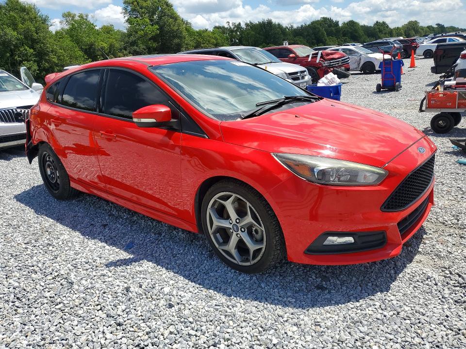 2017 Ford Focus მანქანა იყიდება აუქციონზე, vin: 1FADP3L94HL221108, აუქციონის ნომერი: 58710066