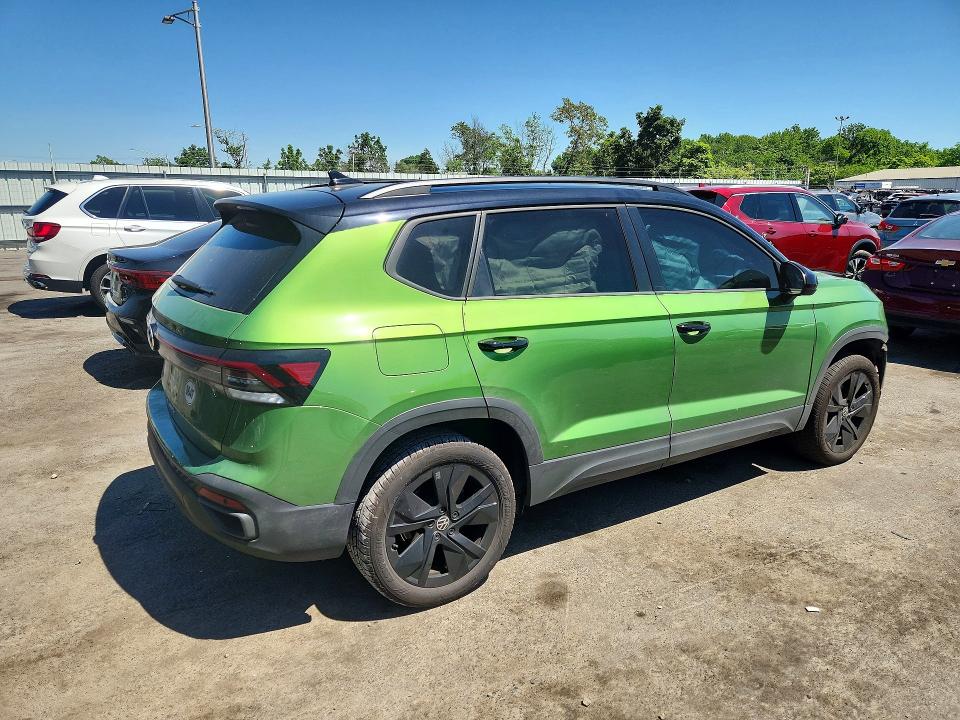 56107686 :رقم المزاد ، 3VV3C7B22SM055689 vin ، 2025 Volkswagen Taos مزاد بيع
