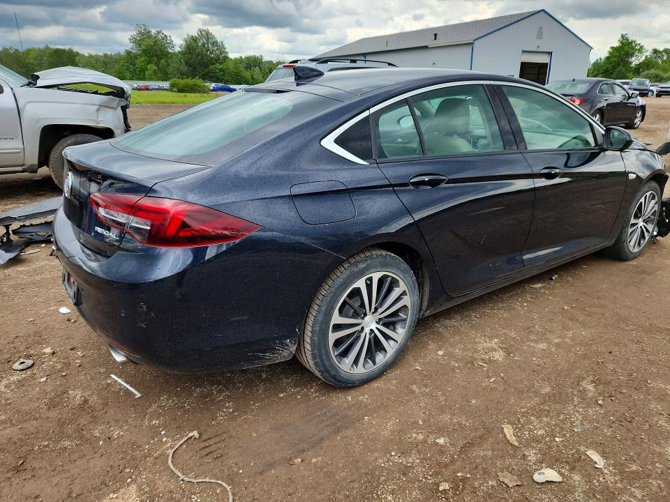 57847976 :رقم المزاد ، W04GM6SX1J1097280 vin ، 2018 Buick Regal مزاد بيع