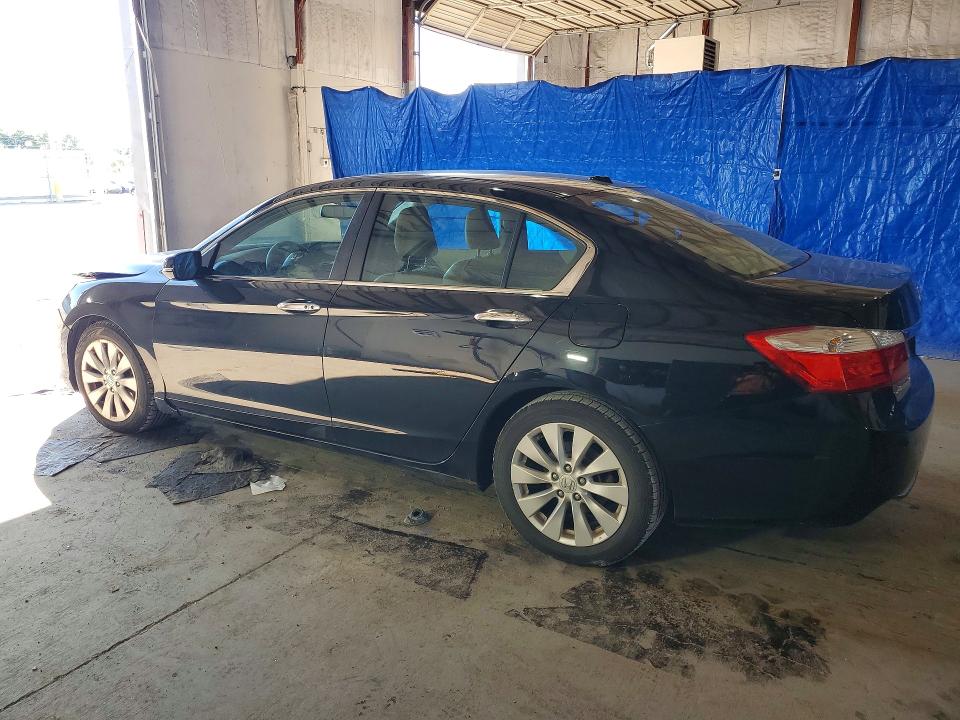55818016 :رقم المزاد ، 1HGCR2F8XFA013404 vin ، 2015 Honda Accord مزاد بيع