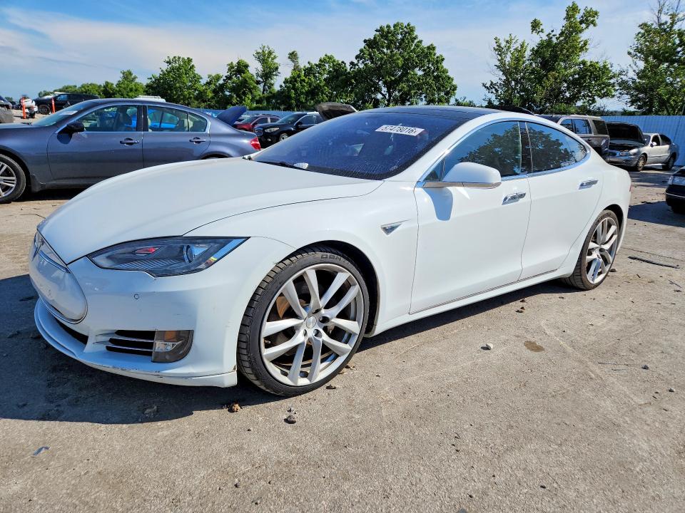 Продажа на аукционе авто 2014 Tesla Model S, vin: 5YJSA1H19EFP40101, номер лота: 57478016