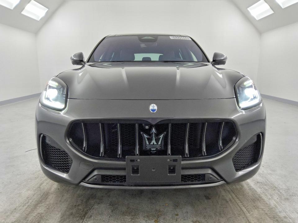 2023 Maserati Grecale მანქანა იყიდება აუქციონზე, vin: ZN682AVA3P7418279, აუქციონის ნომერი: 55326666