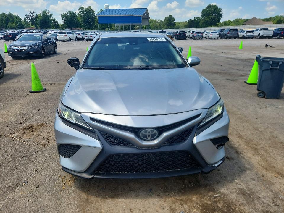 Aukcja sprzedaży 2018 Toyota Camry, vin: 4T1B11HK0JU029067, numer aukcji: 85620235
