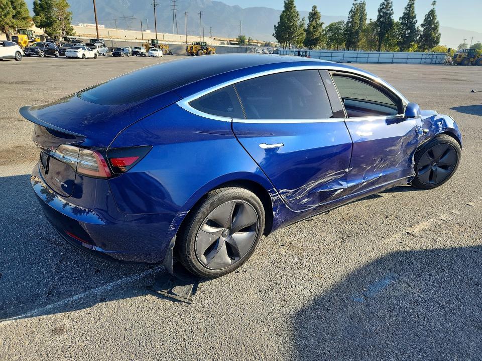 56658326 :رقم المزاد ، 5YJ3E1EB7LF617187 vin ، 2020 Tesla Model 3 مزاد بيع