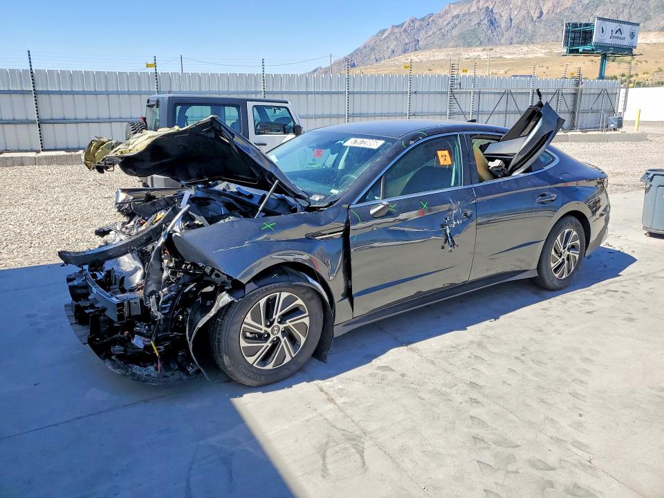 57972886 :رقم المزاد ، KMHL24JJ4TA165646 vin ، 2026 Hyundai Sonata Hybrid مزاد بيع