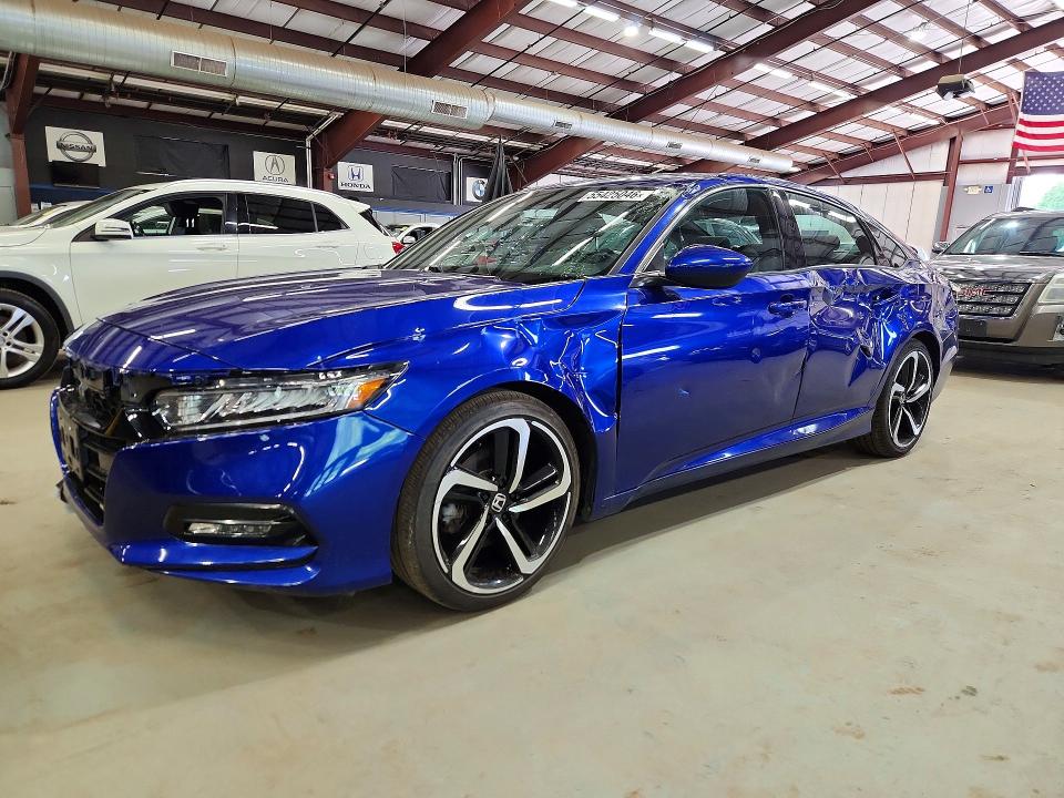 2018 Honda Accord მანქანა იყიდება აუქციონზე, vin: 1HGCV1F33JA139705, აუქციონის ნომერი: 55425046