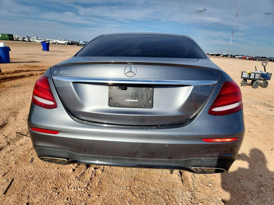Продажа на аукционе авто 2018 Mercedes-benz E, vin: WDDZF4JB0JA342594, номер лота: 55790236