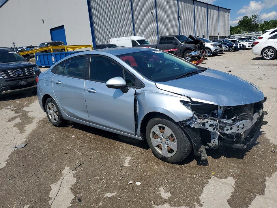 57312026 :رقم المزاد ، 1G1BC5SM8J7228858 vin ، 2018 Chevrolet Cruze مزاد بيع