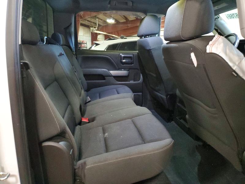 57335766 :رقم المزاد ، 3GCUKREC4JG563360 vin ، 2018 Chevrolet Silverado مزاد بيع