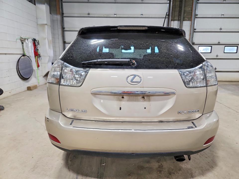 58030526 :رقم المزاد ، 2T2HA31U75C056237 vin ، 2005 Lexus Rx مزاد بيع