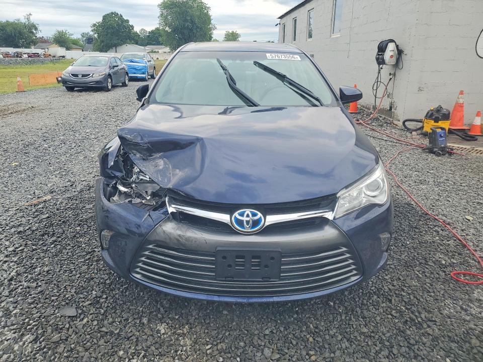 57673556 :رقم المزاد ، 4T1BD1FK5FU148931 vin ، 2015 Toyota Camry Hybrid مزاد بيع