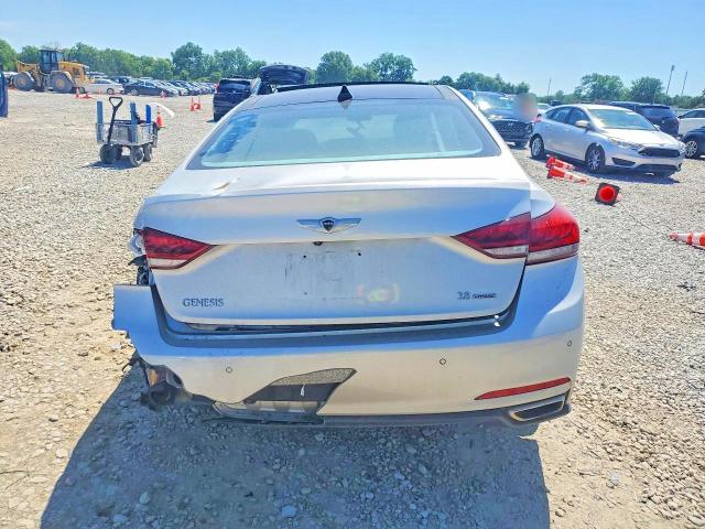 55111566 :رقم المزاد ، KMHGN4JE7FU070755 vin ، 2015 Hyundai Genesis مزاد بيع