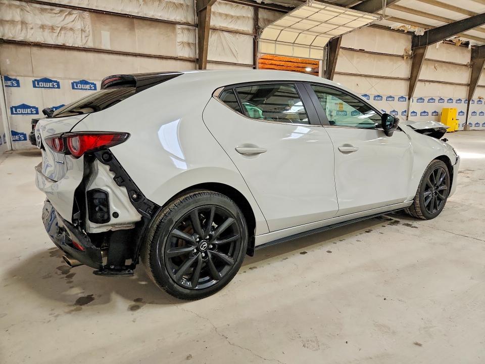 56786526 :رقم المزاد ، JM1BPAKM2R1722152 vin ، 2024 Mazda 3 مزاد بيع