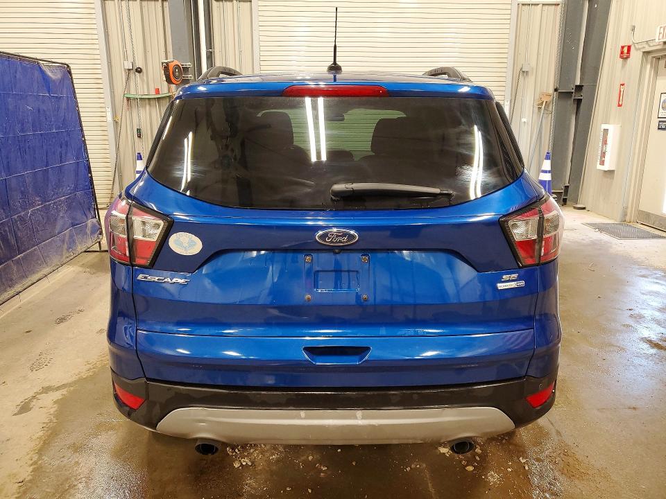58300486 :رقم المزاد ، 1FMCU9G98HUD93529 vin ، 2017 Ford Escape مزاد بيع