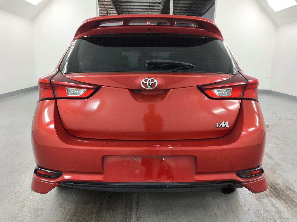 54802456 :رقم المزاد ، JTNKARJE4JJ558901 vin ، 2018 Toyota Corolla Im مزاد بيع