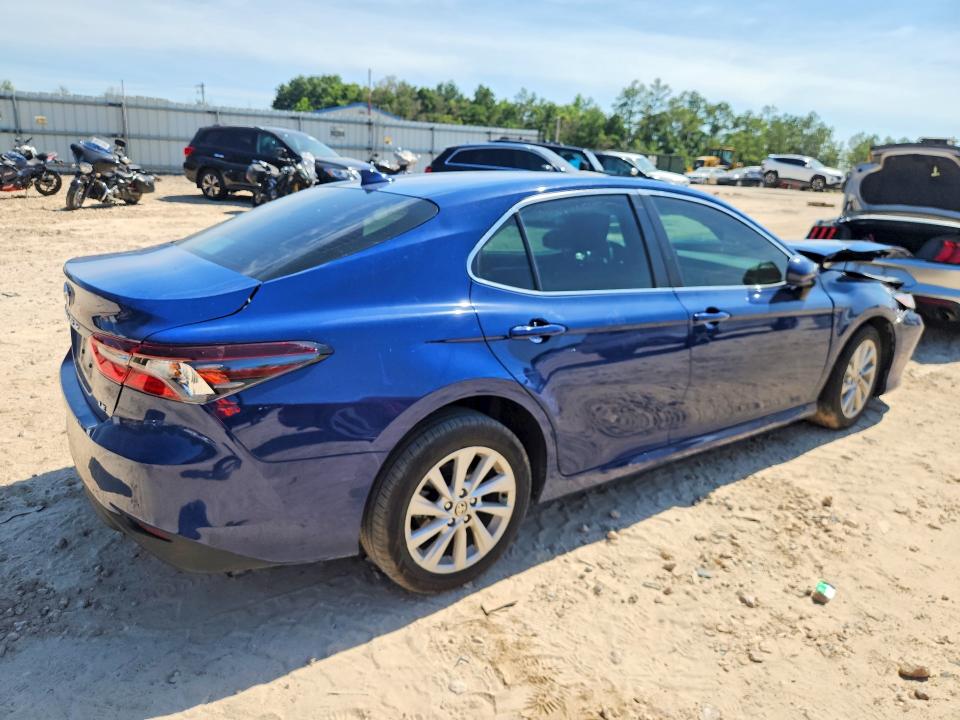 2024 Toyota Camry მანქანა იყიდება აუქციონზე, vin: 4T1C11AK8RU265671, აუქციონის ნომერი: 55724486