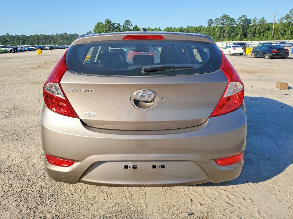 2013 Hyundai Accent მანქანა იყიდება აუქციონზე, vin: KMHCT5AE9DU084504, აუქციონის ნომერი: 55839676
