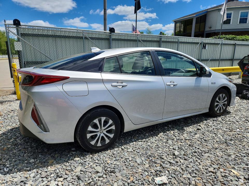 Продажа на аукционе авто 2021 Toyota Prius Prime, vin: JTDKAMFP0M3175032, номер лота: 57472516