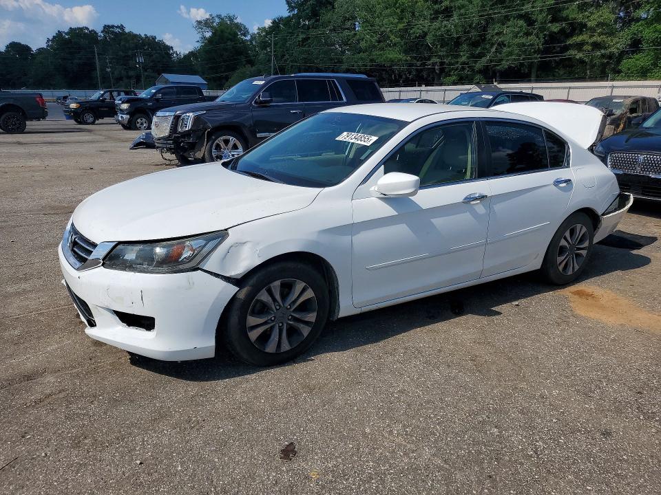 Auction sale of the 2015 Honda Accord, vin: 1HGCR2F39FA251569, lot number: 79134855