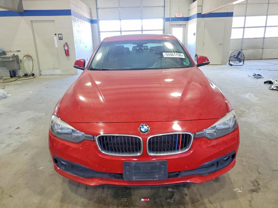 55961156 :رقم المزاد ، WBA8E5G57GNT41926 vin ، 2016 Bmw 320 مزاد بيع