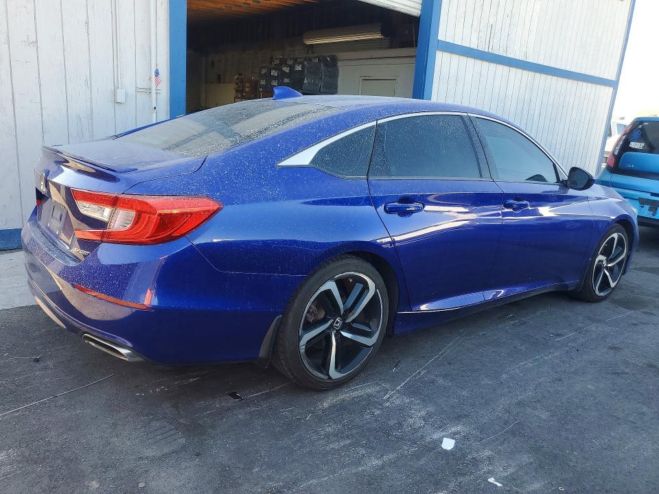 Продаж на аукціоні авто 2018 Honda Accord, vin: 1HGCV1F32JA105383, номер лоту: 56954156