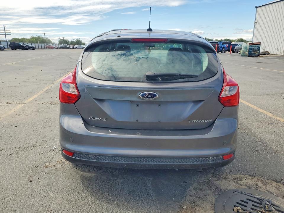 2014 Ford Foc მანქანა იყიდება აუქციონზე, vin: 1FADP3N22EL259562, აუქციონის ნომერი: 57917736