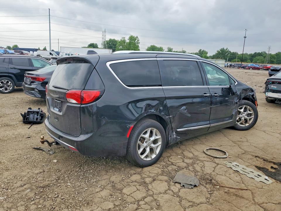 56484456 :رقم المزاد ، 2C4RC1EG2JR194533 vin ، 2018 Chrysler Pacifica مزاد بيع