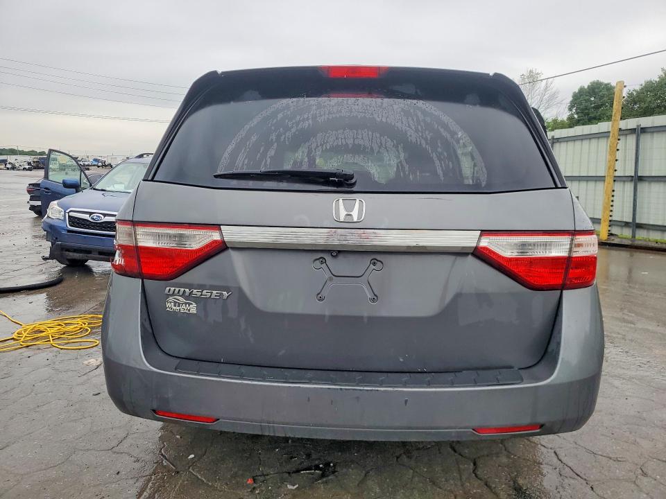 55990206 :رقم المزاد ، 5FNRL5H65DB041073 vin ، 2013 Honda Odyssey مزاد بيع