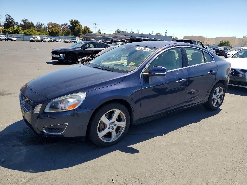 2013 Volvo S60 მანქანა იყიდება აუქციონზე, vin: YV1612FS7D2190945, აუქციონის ნომერი: 58323326