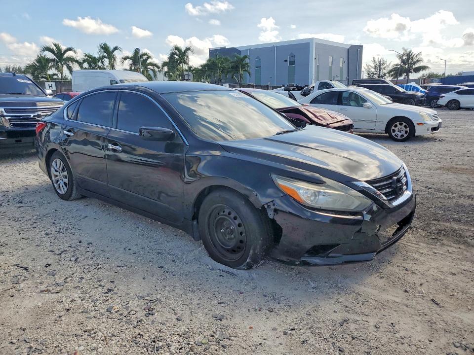 Продаж на аукціоні авто 2017 Nissan Altima, vin: 1N4AL3AP9HC260678, номер лоту: 56888196