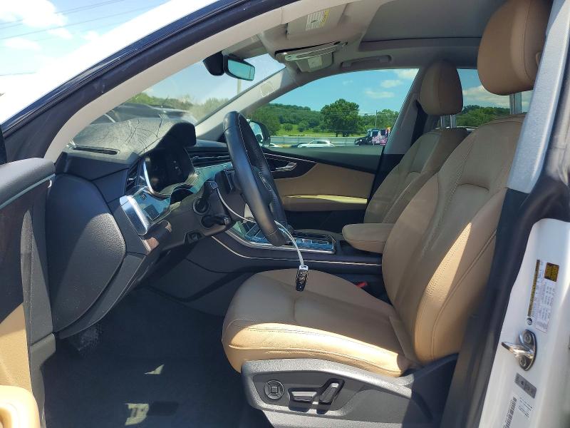 55514146 :رقم المزاد ، WA1EVAF18LD007590 vin ، 2020 Audi Q8 مزاد بيع