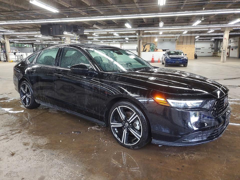 56119776 :رقم المزاد ، 1HGCY2F58RA041618 vin ، 2024 Honda Accord مزاد بيع