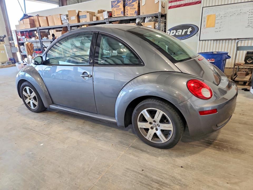 2006 Volkswagen New Beetle მანქანა იყიდება აუქციონზე, vin: 3VWRG31C06M422317, აუქციონის ნომერი: 55601506