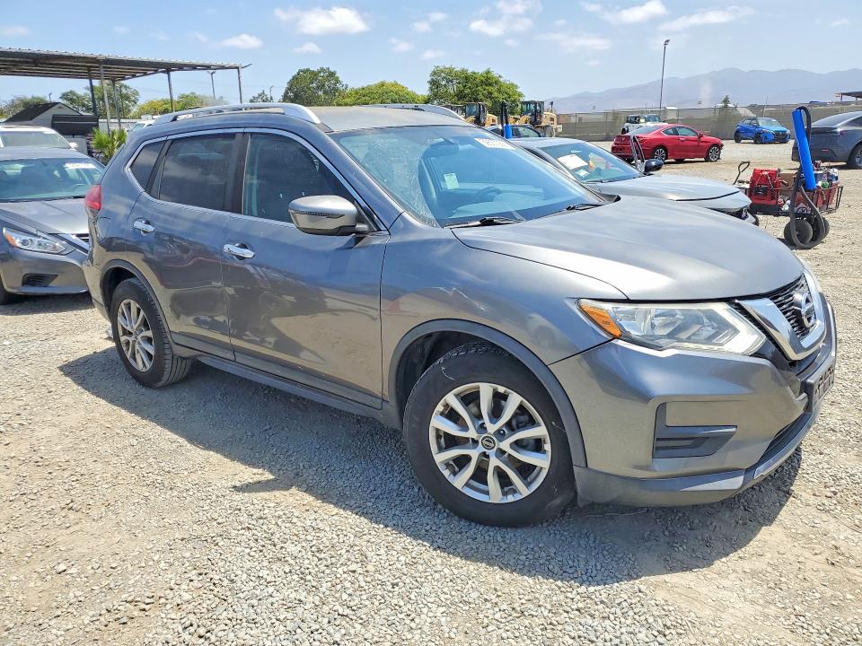 59537936 :رقم المزاد ، KNMAT2MT4HP522886 vin ، 2017 Nissan Rogue مزاد بيع